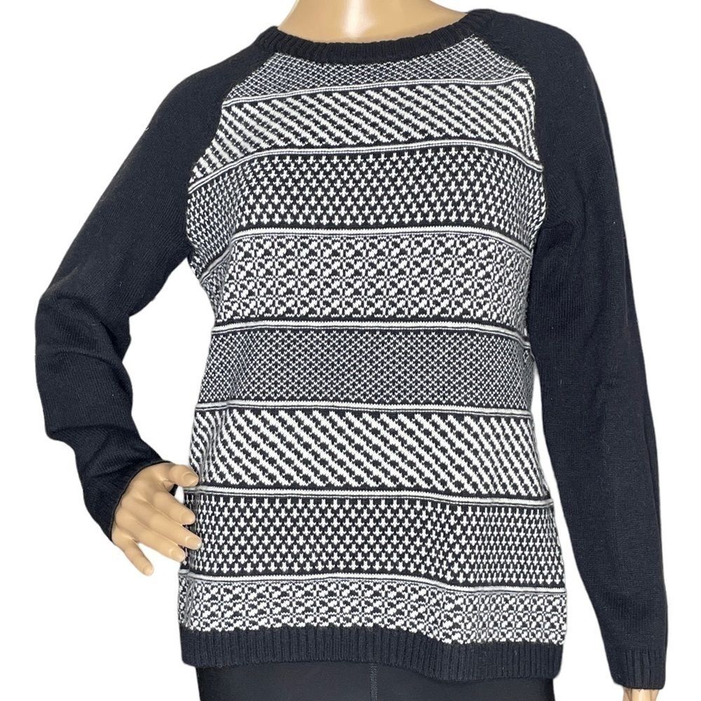 Talbots black and white geometric sweater, large